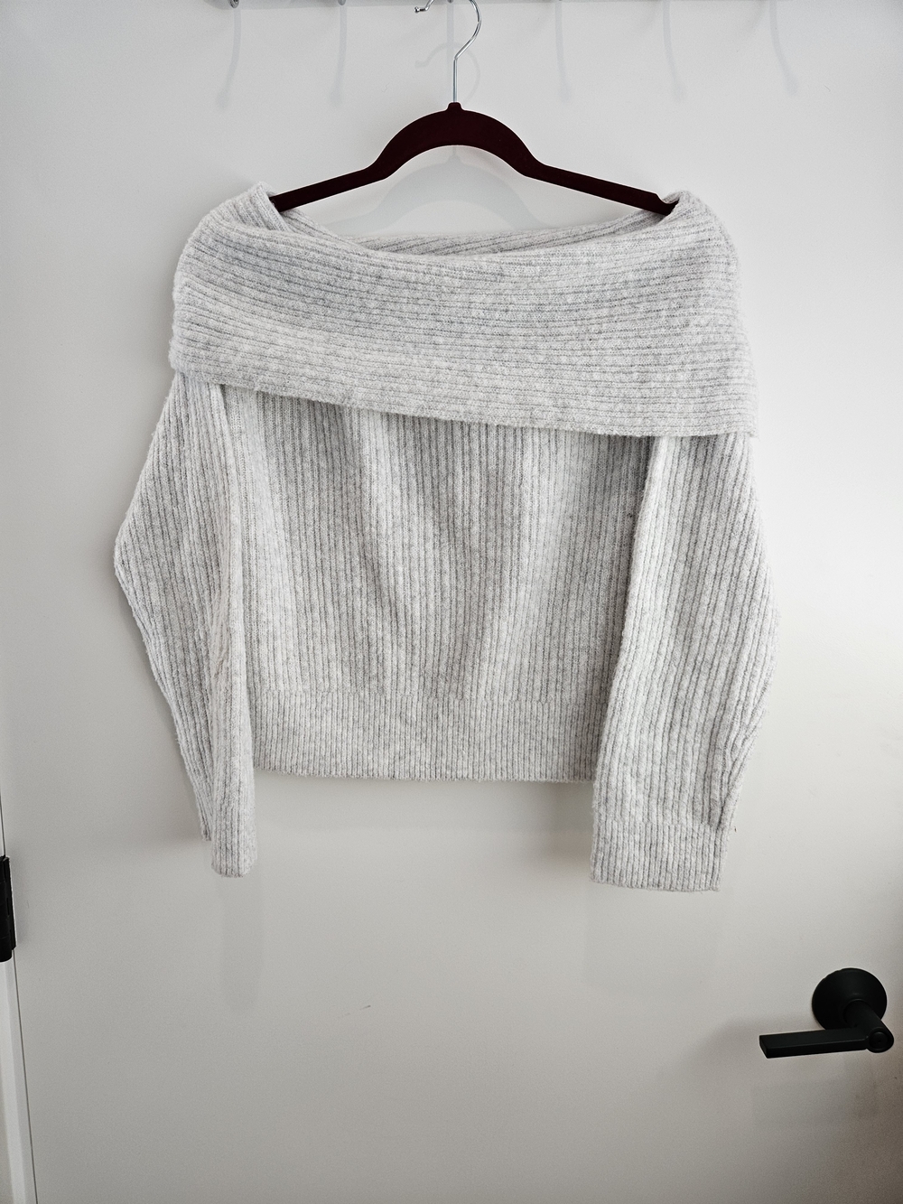 Super Soft RD Style Off-Shoulder Ribbed Sweater in Light Gray NWOT
